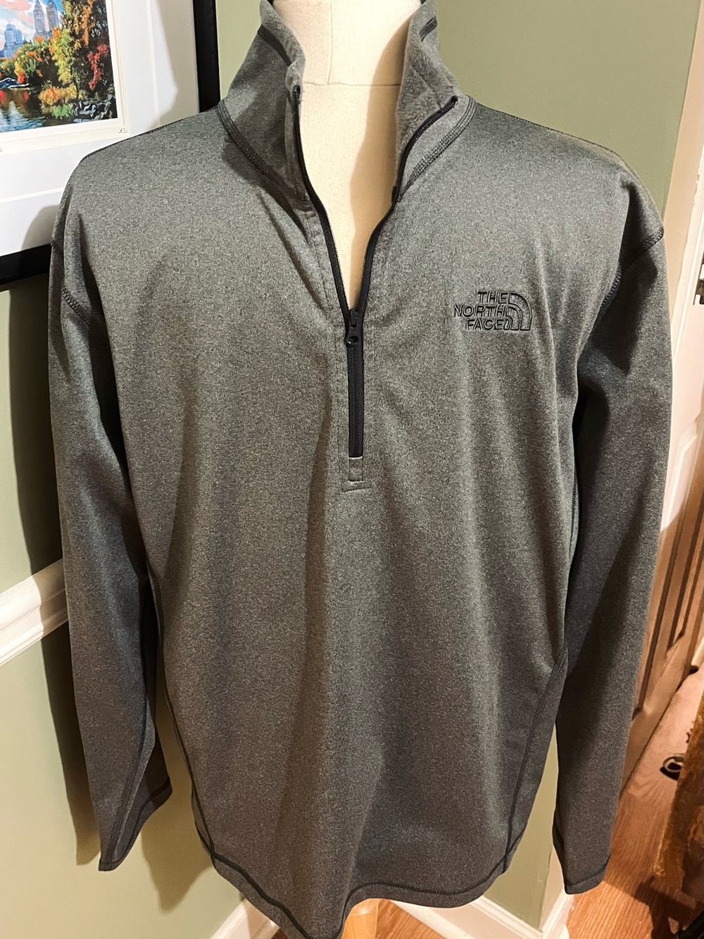 The North Face Men’s Charcoal Gray Half-Zip Pullover